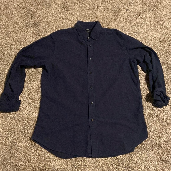 Uniqlo Other - Uniqlo button up long sleeve shirt